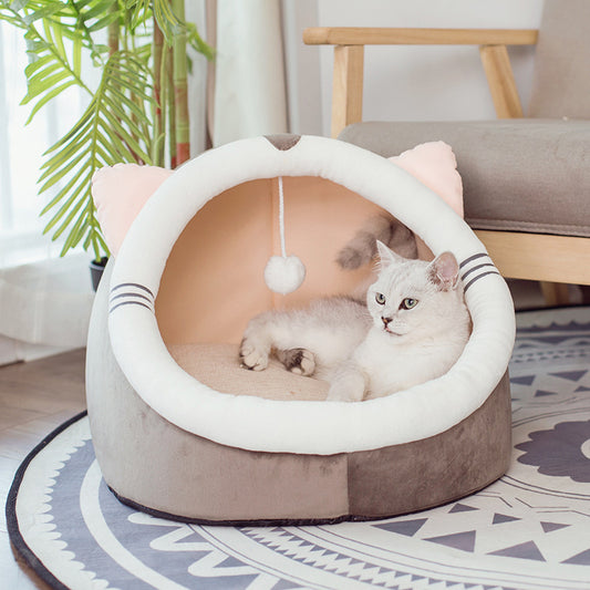 Closed Winter Cat Kennel/Bed